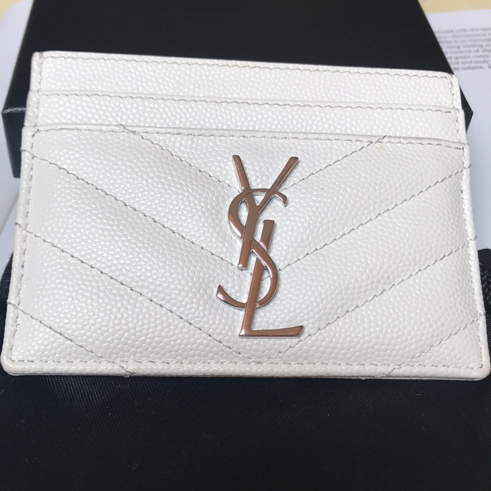 🎉SOLD🎉AUTHENTIC YSL LEATHER CARD CASE - Picture 2 of 7